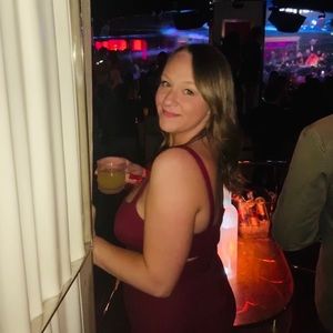 Meet your Posher, Mara